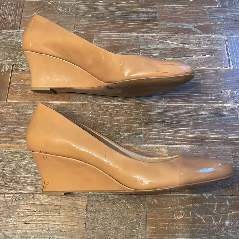 Arturo Chiang Patent Leather AT-Arora Adobe Wedges🖤 - Picture 8 of 16
